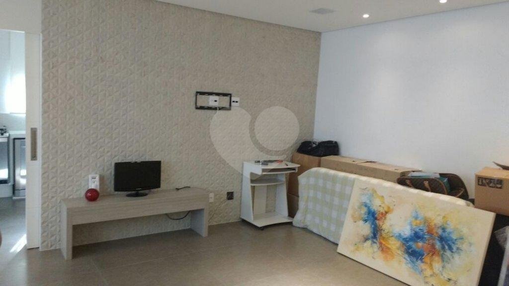 Casa Térrea à venda com 5 quartos, sendo 2 suítes, em Água Fria, São Paulo, SP