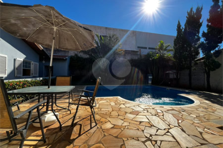 Casa à venda com 3 quartos, sendo 1 suíte, em Vila Nastri, Itapetininga, SP