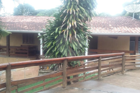 Casa à venda com 6 quartos, sendo 4 suítes, no condomínio Recanto dos Palmares, Atibaia - SP