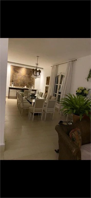 Casa Térrea à venda ou para alugar com 4 quartos, sendo 2 suítes, em Jardim Guedala, São Paulo, SP