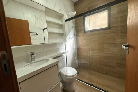 Casa à venda com 3 suítes no condomínio Estância Marambaia, Vinhedo - SP