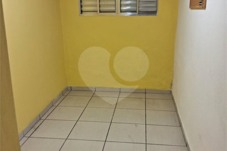 Casa à venda com 3 quartos em Anhangabaú, Jundiaí, SP