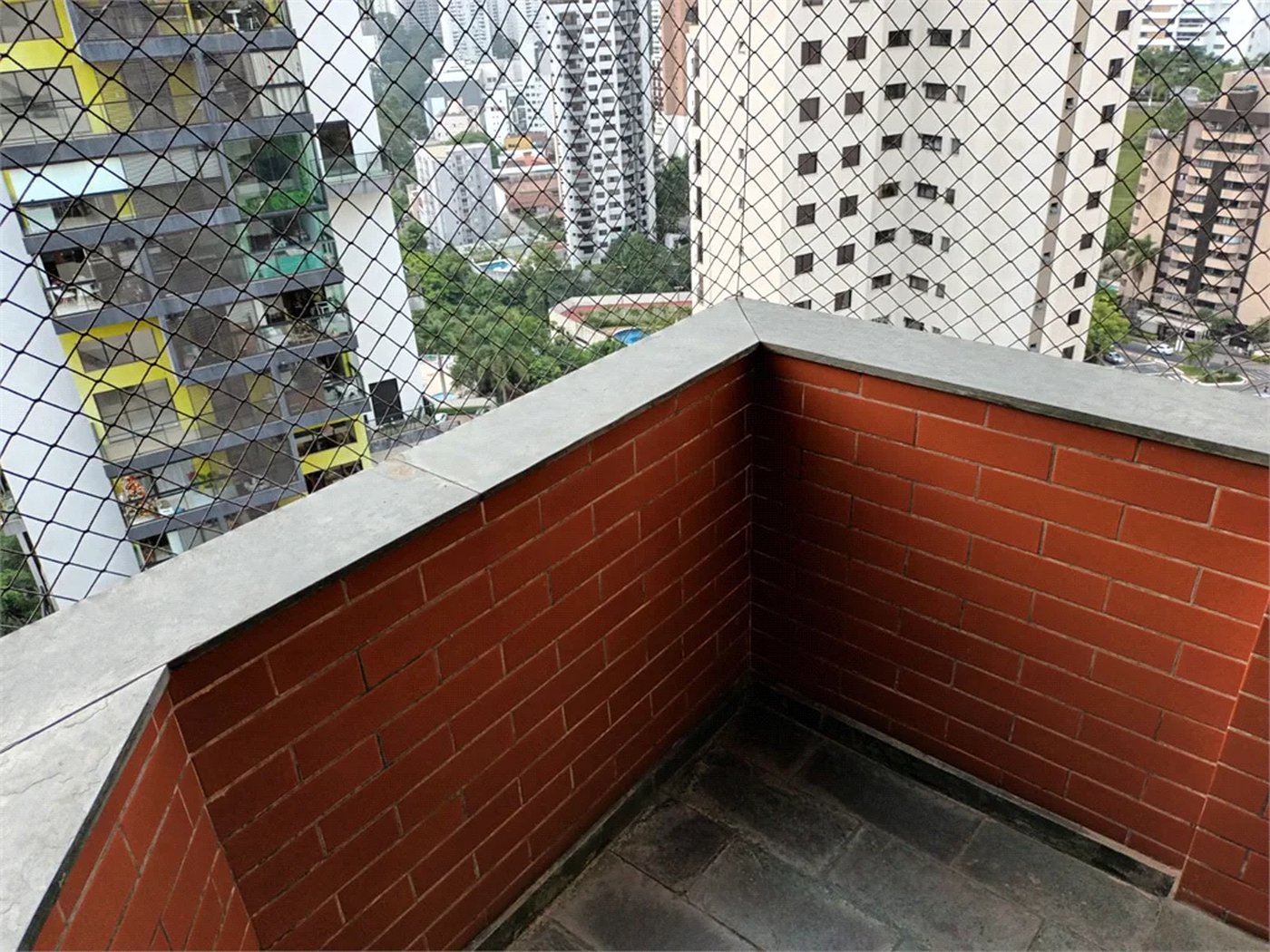 Apartamento à venda com 3 quartos, sendo 1 suíte, em Vila Andrade, São Paulo, SP