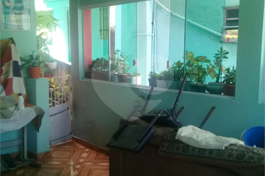 Sobrado à venda com 3 quartos no Brasilândia, São Paulo, SP