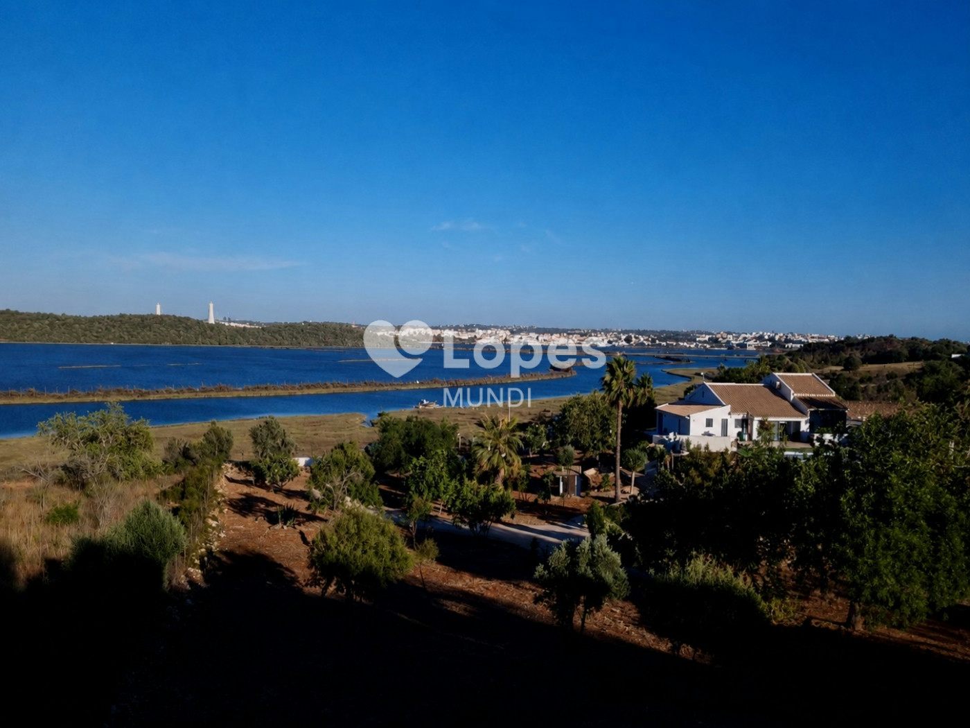 Casa com 3 quartos à venda no Algarve, Portugal – Piscina e terreno de 12.000 m²