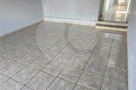 Sobrado para alugar com 3 quartos, sendo 1 suíte, em Jardim do Valle II, Indaiatuba, SP
