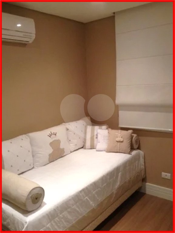 Apartamento à venda com 3 quartos, sendo 1 suíte, em Vila Gumercindo, São Paulo, SP