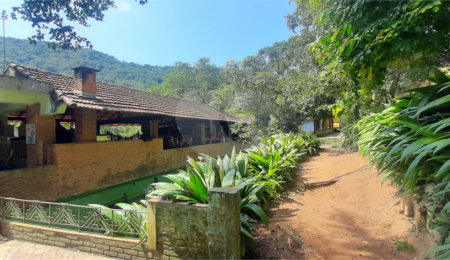 Chácara à venda com 10 quartos, sendo 20 suítes,  em Serra da Cantareira, Mairiporã, SP