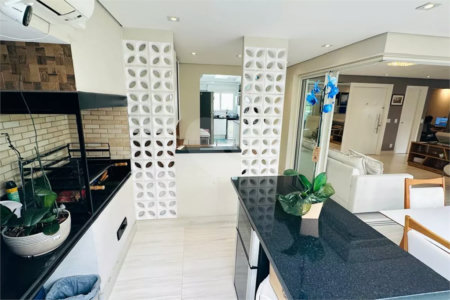 Apartamento à venda com 3 suítes em Vila Mariana, São Paulo, SP