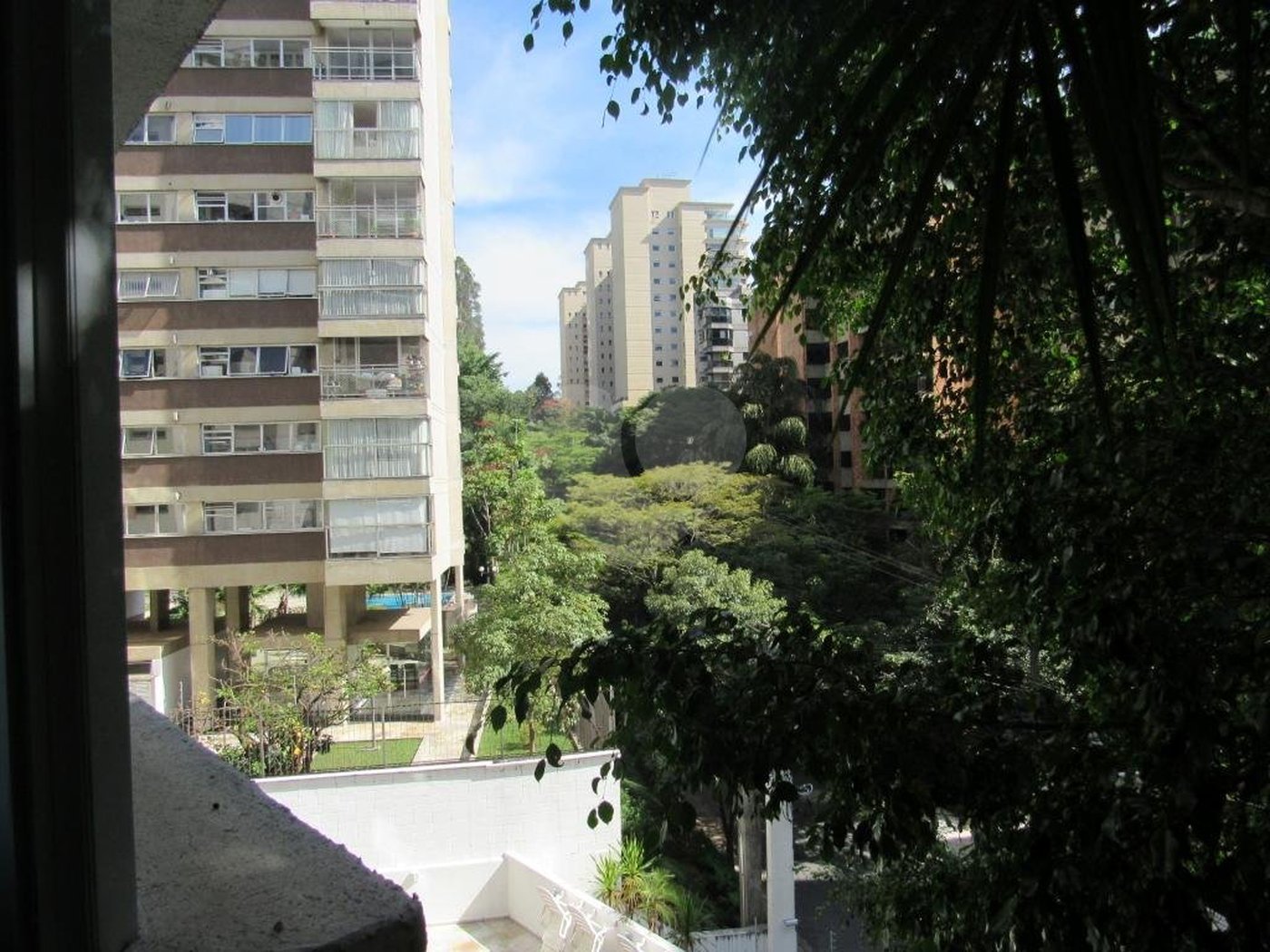 Apartamento à venda com 3 suítes em Real Parque, São Paulo, SP