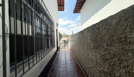 Sobrado à venda com 3 quartos em Horto Florestal, São Paulo, SP
