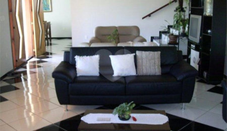 Casa à venda com 3 quartos, sendo 1 suíte,  no condomínio Jardim do Ribeirão 1, Itupeva - SP