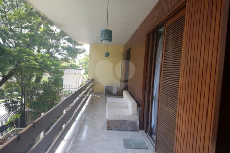 Casa à venda com 7 quartos, sendo 2 suítes, em Brooklin Paulista, São Paulo, SP