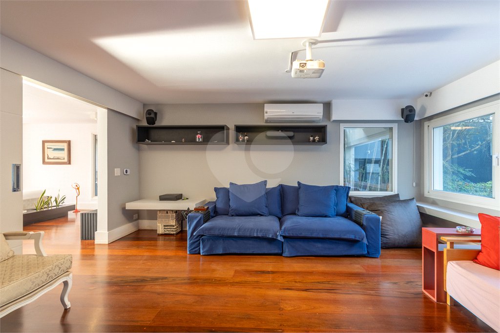 Casa à venda com 4 suítes em Jardim Guedala, São Paulo, SP