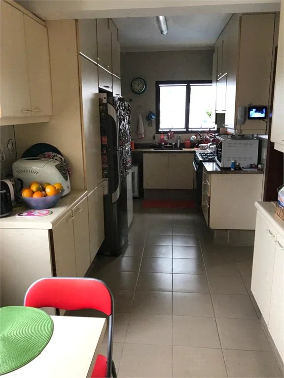 Apartamento à venda com 3 quartos, sendo 1 suíte, em Vila Andrade, São Paulo, SP