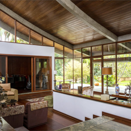Casa à venda com 3 suítes no condomínio Chácara Flora, São Paulo - SP