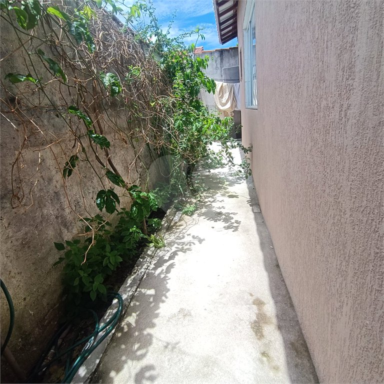 Casa à venda com 3 quartos, sendo 1 suíte, em Caminho de Búzios, Cabo Frio, RJ