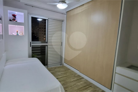 Apartamento à venda com 3 suítes em Jardim Londrina, São Paulo, SP