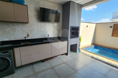Casa à venda com 3 quartos, sendo 1 suíte, no condomínio Horto Florestal Villagio, Sorocaba - SP