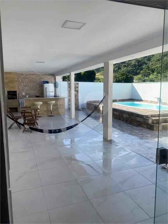 Casa à venda com 3 quartos, sendo 1 suíte, no condomínio Residencial Vale Verde, Rio de Janeiro - RJ