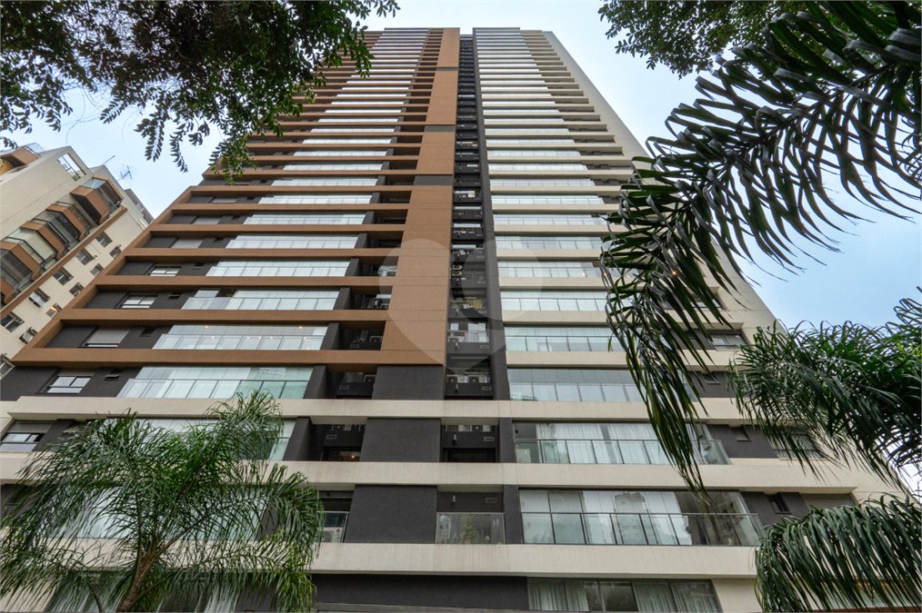 Apartamento à venda com 3 suítes em Campo Belo, São Paulo, SP