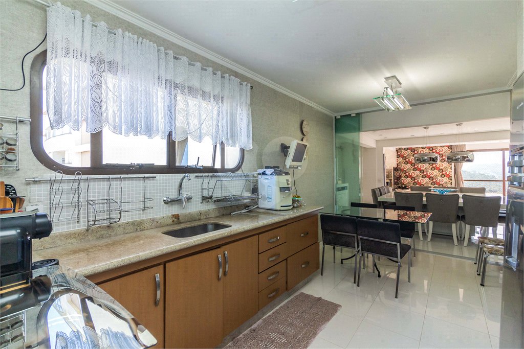 Cobertura à venda com 4 quartos, sendo 3 suítes, em Horto, São Paulo, SP