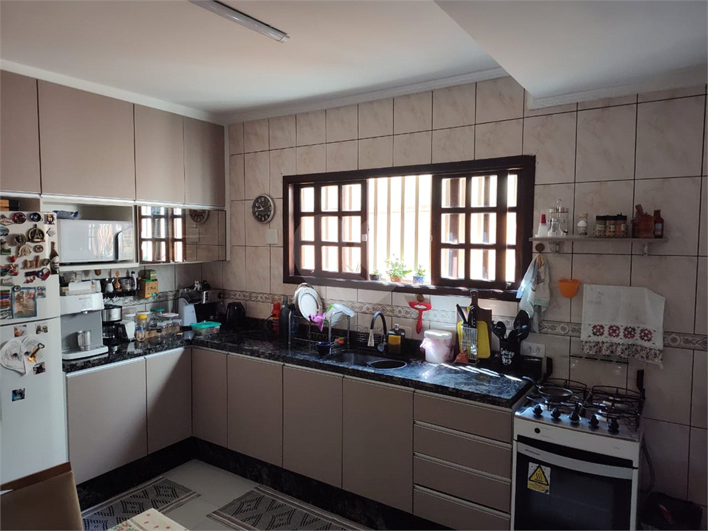 Sobrado à venda com 3 quartos, sendo 1 suíte, em Tremembé, São Paulo, SP