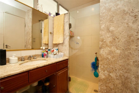 Apartamento à venda com 4 quartos, sendo 1 suíte, em Tijuca, Rio de Janeiro, RJ