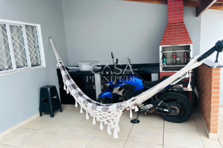 Casa à venda com 1 suíte em Parque São Bento, Sorocaba, SP