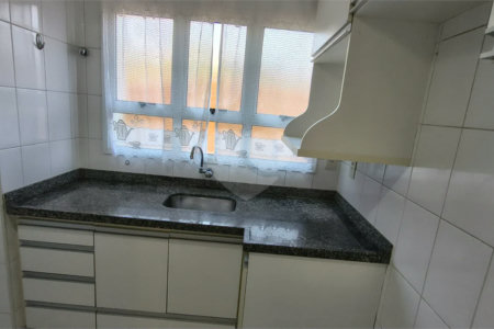 Apartamento à venda com 2 quartos, sendo 1 suíte, no Centro, Vinhedo, SP