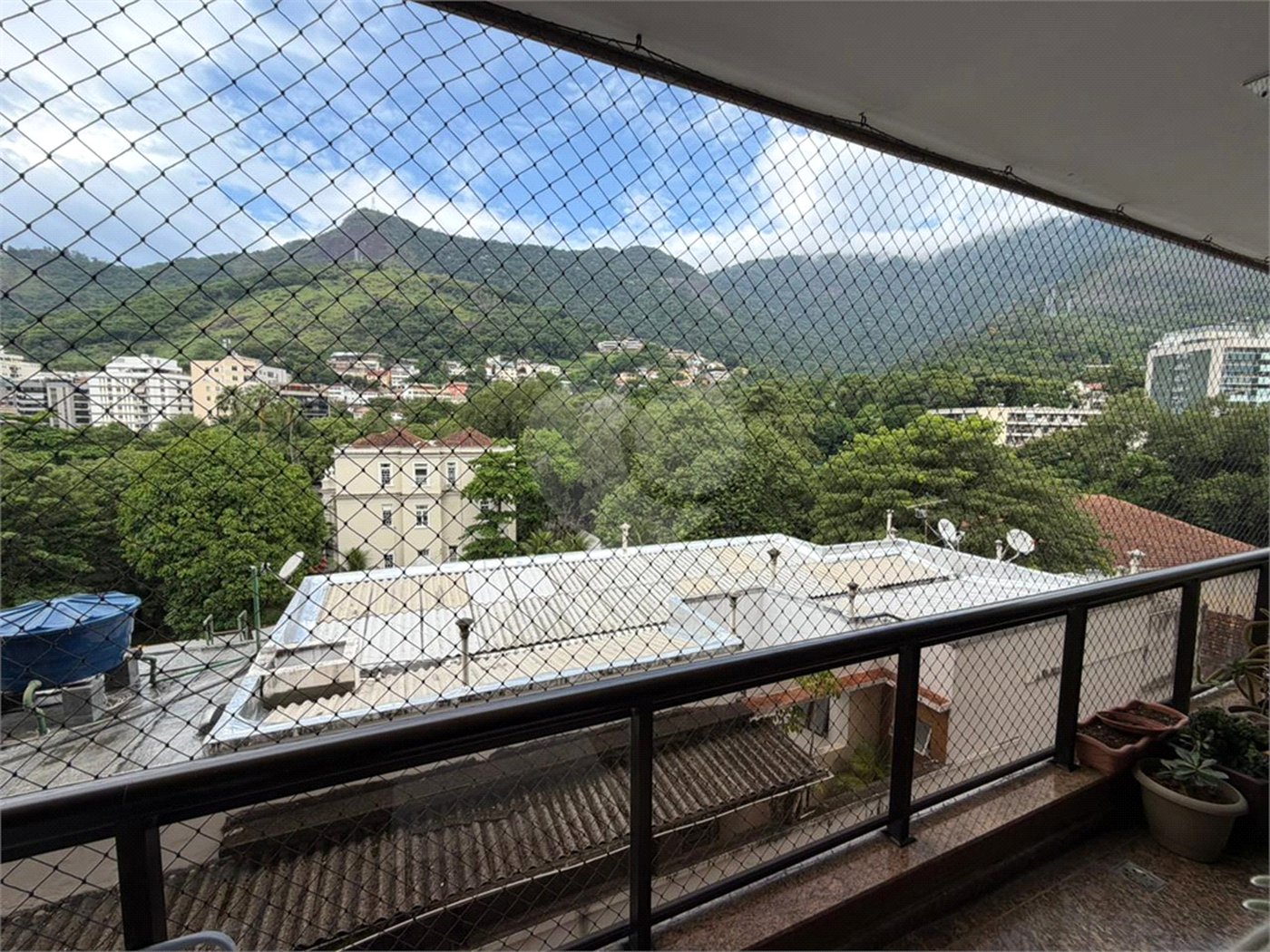 Apartamento à venda com 3 quartos, sendo 2 suítes, em Tijuca, Rio de Janeiro, RJ