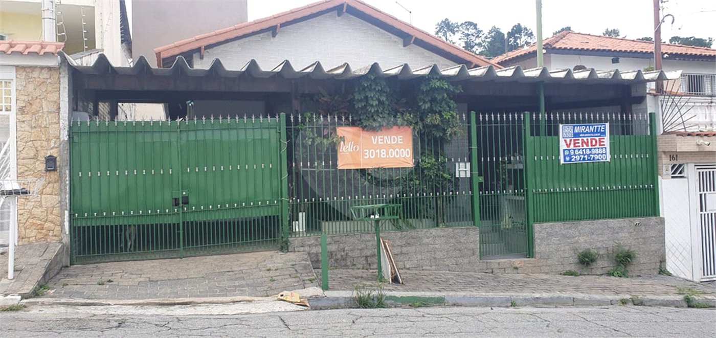 Casa Térrea à venda com 3 quartos em Vila Mazzei, São Paulo, SP