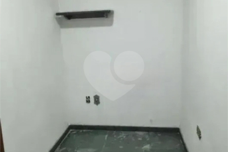 Sobrado à venda com 3 quartos, sendo 1 suíte, em Vila Zat, São Paulo, SP