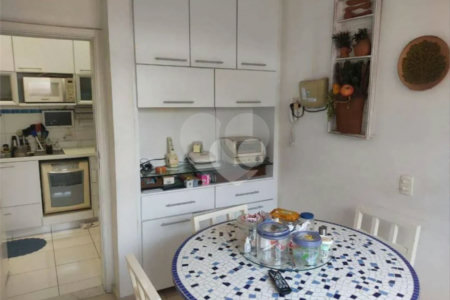 Apartamento à venda com 4 quartos, sendo 2 suítes, em Cosme Velho, Rio de Janeiro, RJ