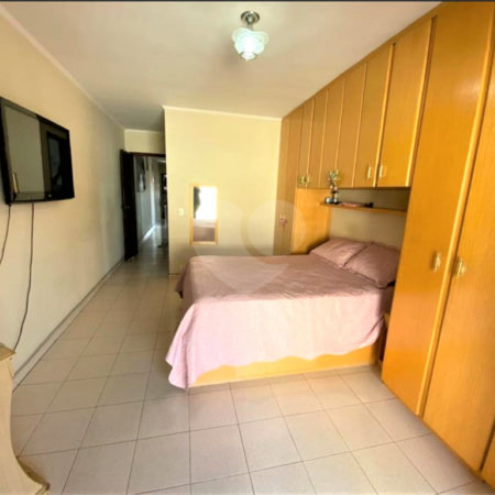 Sobrado à venda com 4 quartos, sendo 1 suíte, em Vila Mazzei, São Paulo, SP