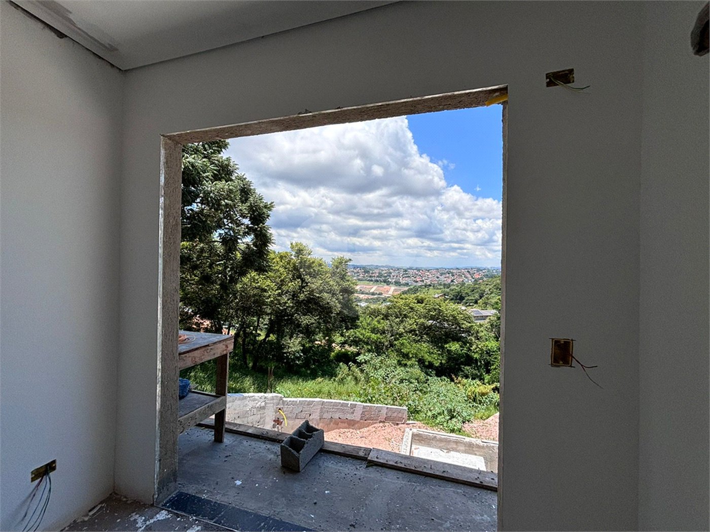 Casa à venda com 4 suítes no condomínio Itapora, Atibaia - SP
