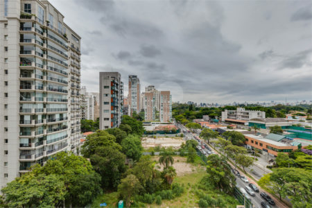 Apartamento à venda com 4 suítes em Moema, São Paulo, SP