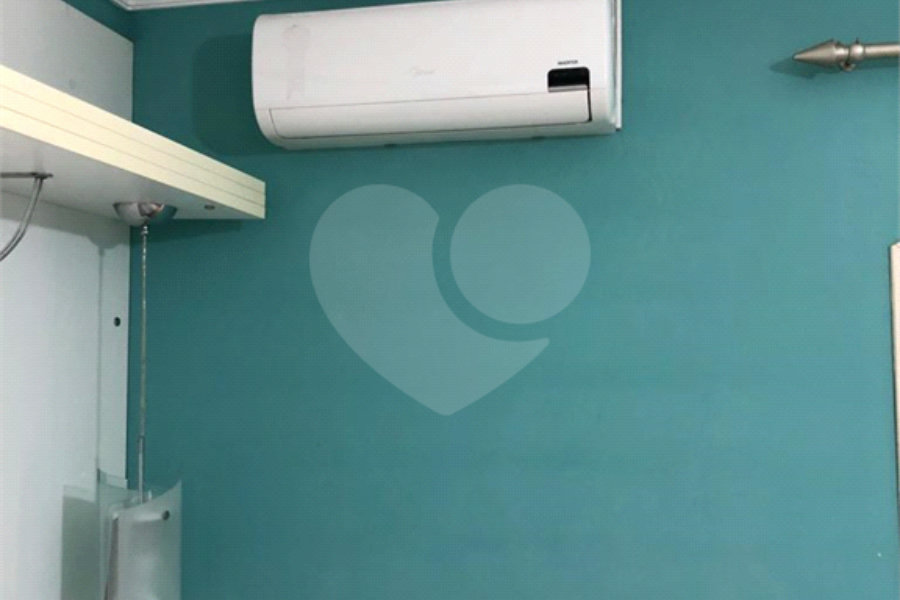 Casa à venda com 3 quartos, sendo 1 suíte, no condomínio Jardim das Pedras, São Paulo - SP