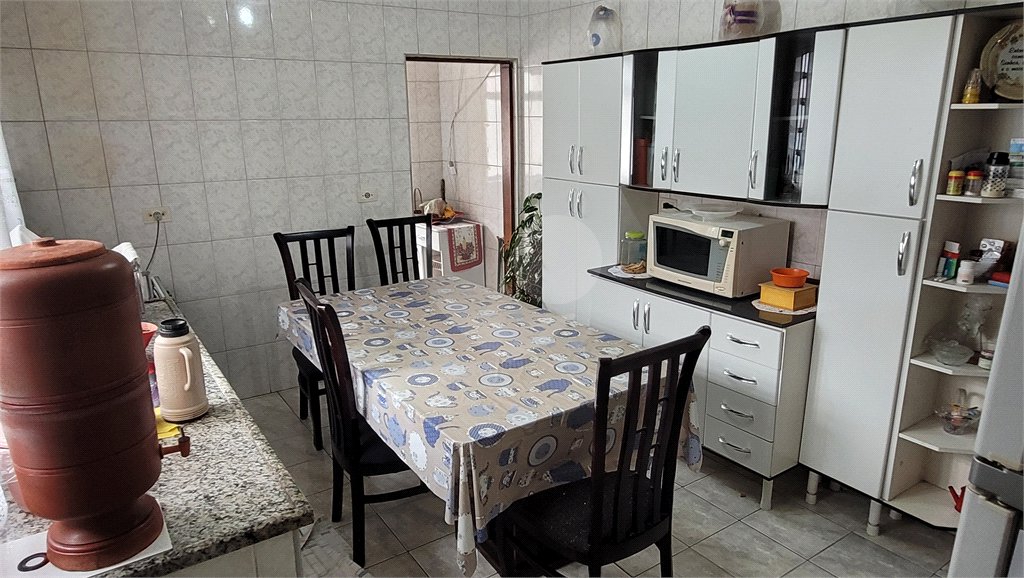 Sobrado à venda com 2 quartos em Cidade Líder, São Paulo, SP