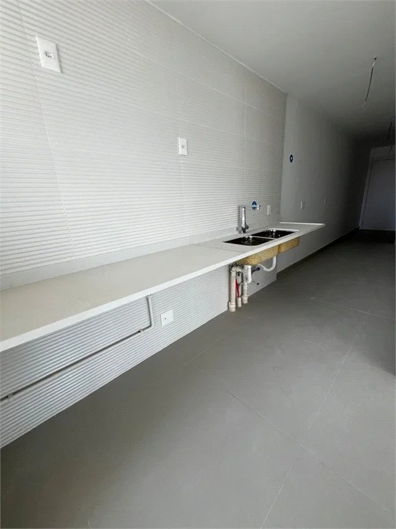 Apartamento à venda com 3 suítes em Pinheiros, São Paulo, SP