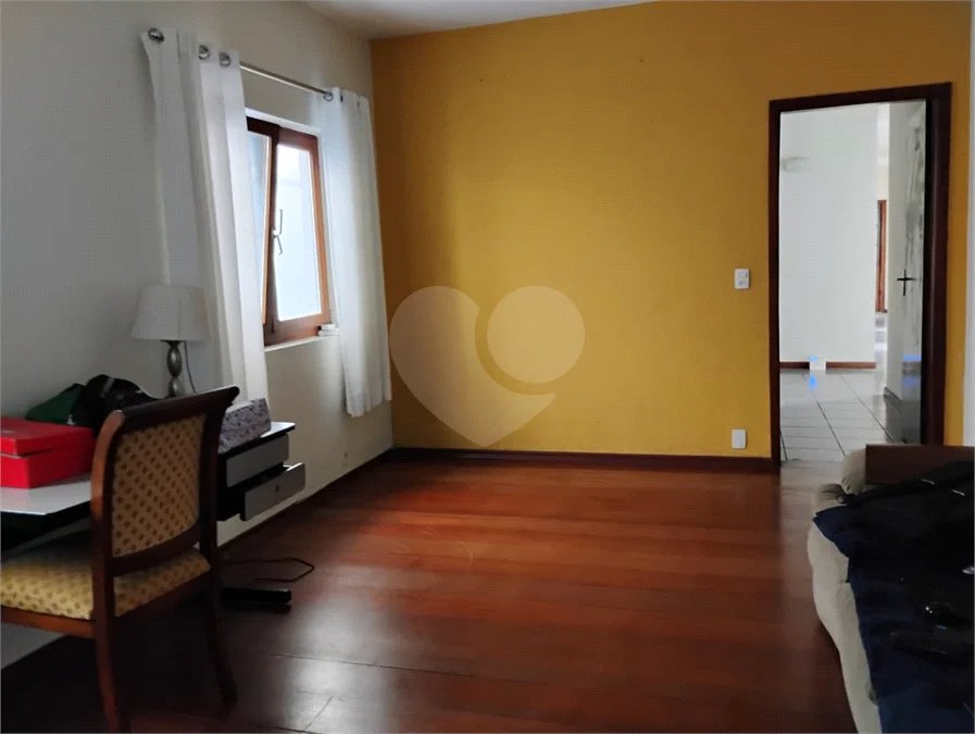 Vende-se ou Aluga-se Casa com 400 m2 na Vila Mascote