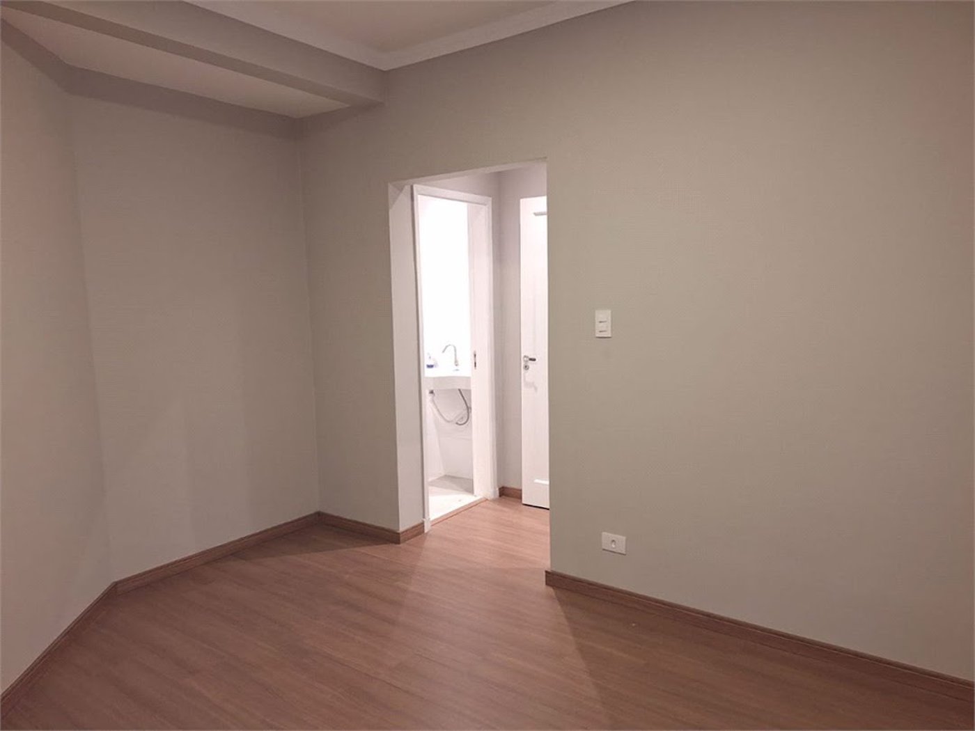 Apartamento com 2 Dormitórios à Venda, 82 M² por R$ 645.000 – Gonzaga – Santos/Sp