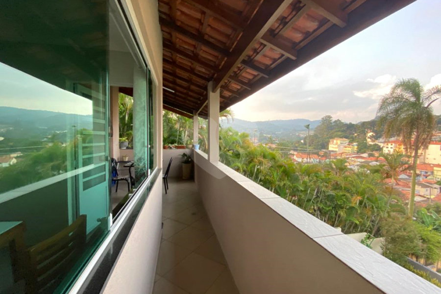 Sobrado à venda com 2 quartos, sendo 1 suíte, em Horto, São Paulo, SP