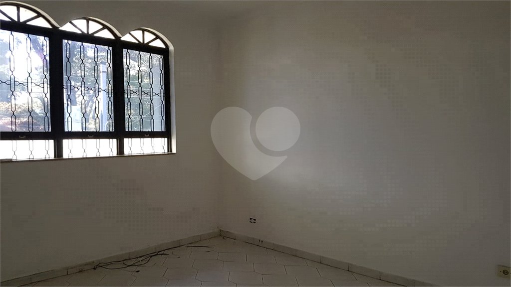 Sobrado à venda ou para alugar com 3 quartos, sendo 1 suíte, em Alto da Boa Vista, São Paulo, SP