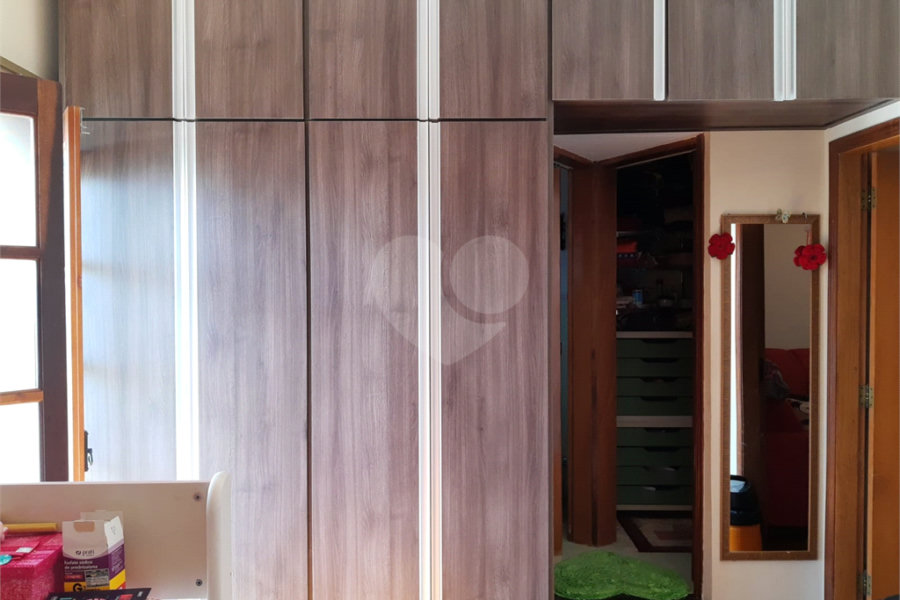 Sobrado à venda com 2 quartos, sendo 1 suíte, em Tremembé, São Paulo, SP