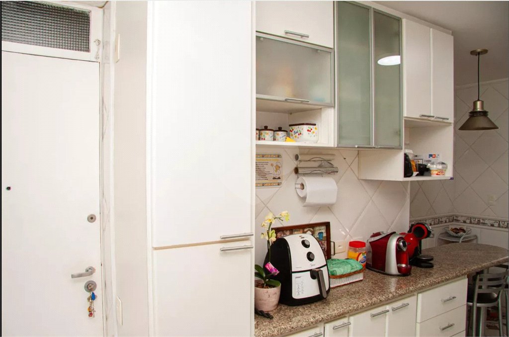 Apartamento à venda com 4 quartos, sendo 1 suíte, em Perdizes, São Paulo, SP