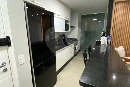 Apartamento à venda com 2 quartos, sendo 1 suíte,  em Vila Leonor, São Paulo, SP