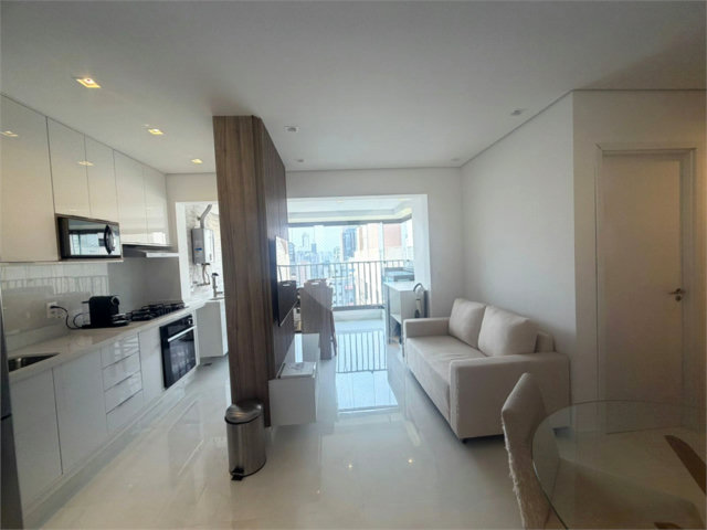 Apartamento à venda com 2 quartos, sendo 1 suíte,  em Brooklin, São Paulo, SP