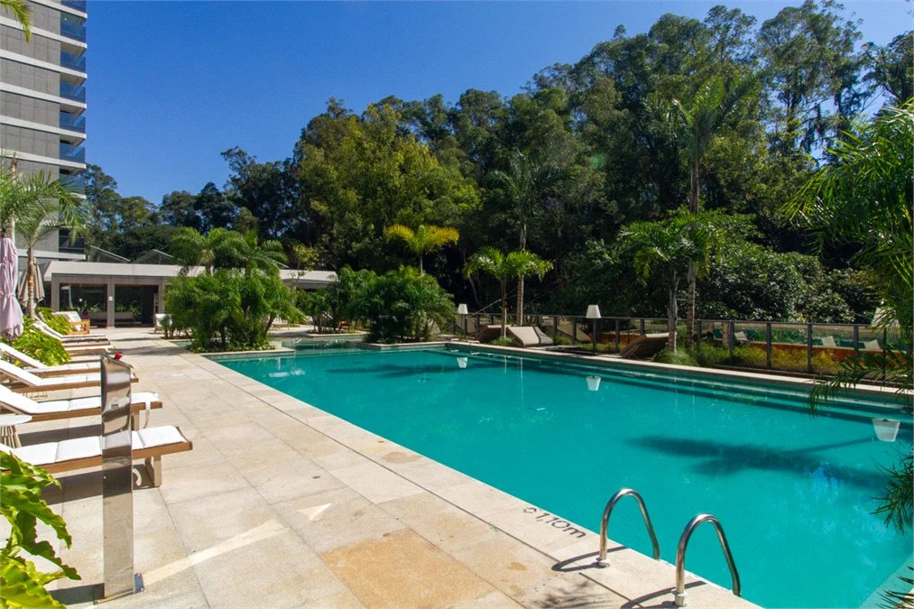 Apartamento à venda ou para alugar com 3 suítes em Jardim Morumbi, São Paulo, SP