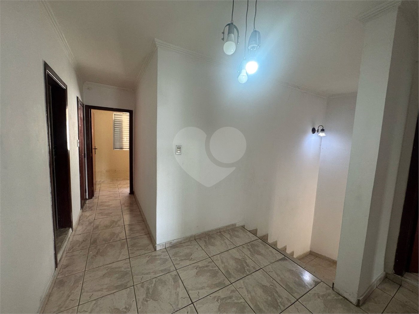 Casa à venda com 4 quartos, sendo 2 suítes, em Jardim Bela Vista, Guarulhos, SP